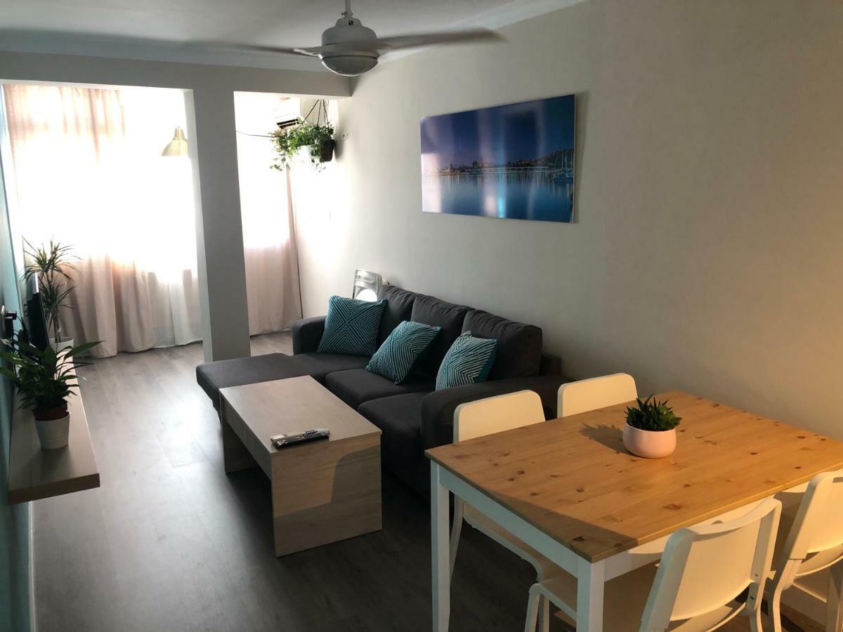 Beach, Costa Del Sol. Apartament Malaga